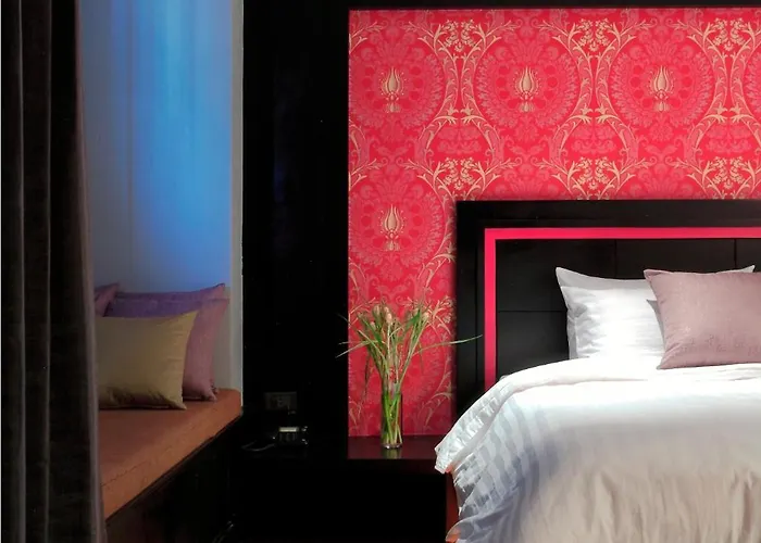 Inter Place Hotel 5*