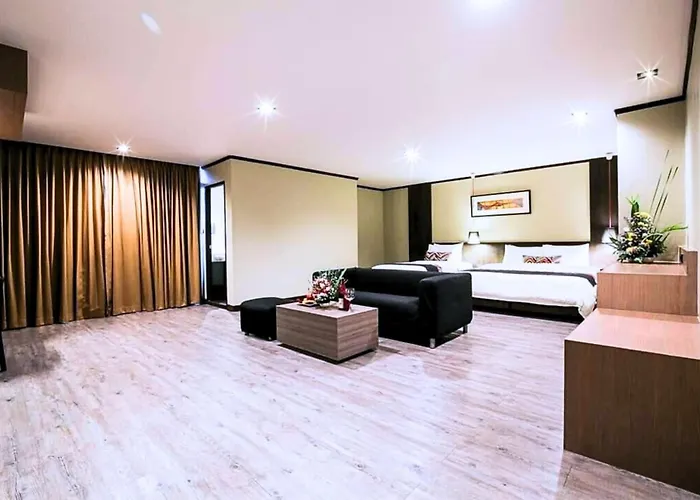Inter Place Hotel 5*