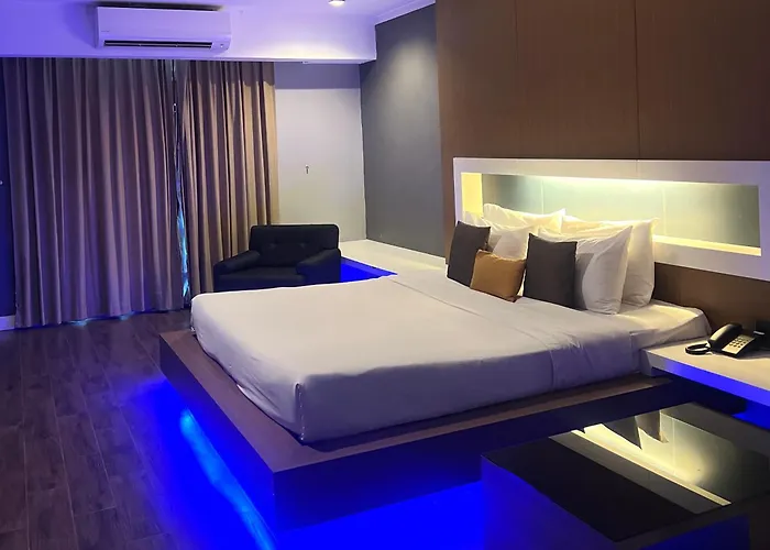 Inter Place Hotel 5*