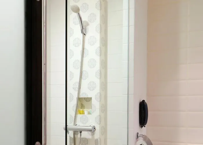 Inter Place Hotel 5*